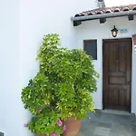 Anna Maria Lägenhetshotell Agia Paraskevi (Skiathos)