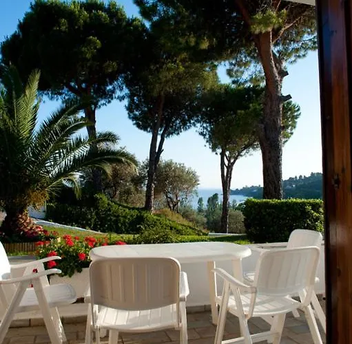 Aparthotel Anna Maria 3*