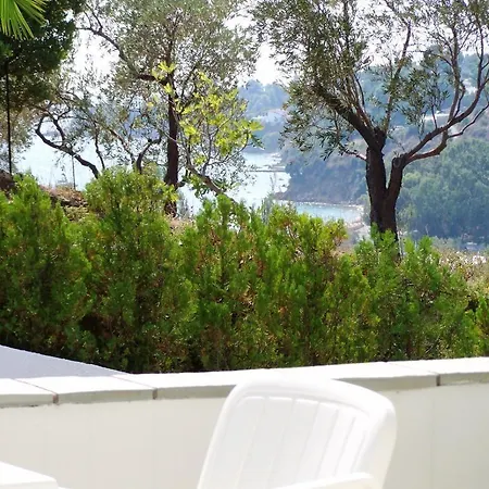Anna Maria Lägenhetshotell Agia Paraskevi (Skiathos)