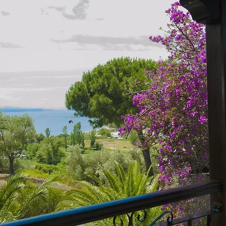 شقة فندقية Anna Maria 2*