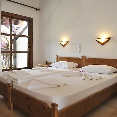 شقة فندقية Anna Maria 2*