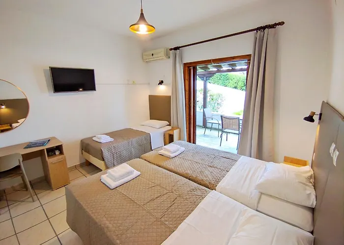 Anna Maria アギア・パラスケヴィ