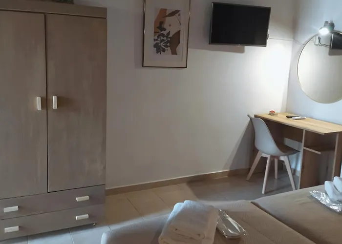 Aparthotel Anna Maria 3*