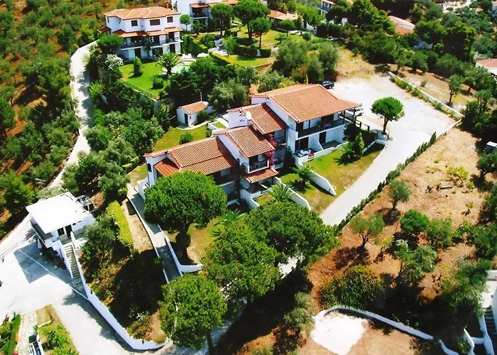 Aparthotel Anna Maria 3*